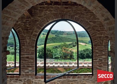 Secco’s Italian Elegance, Readily Available in the UK