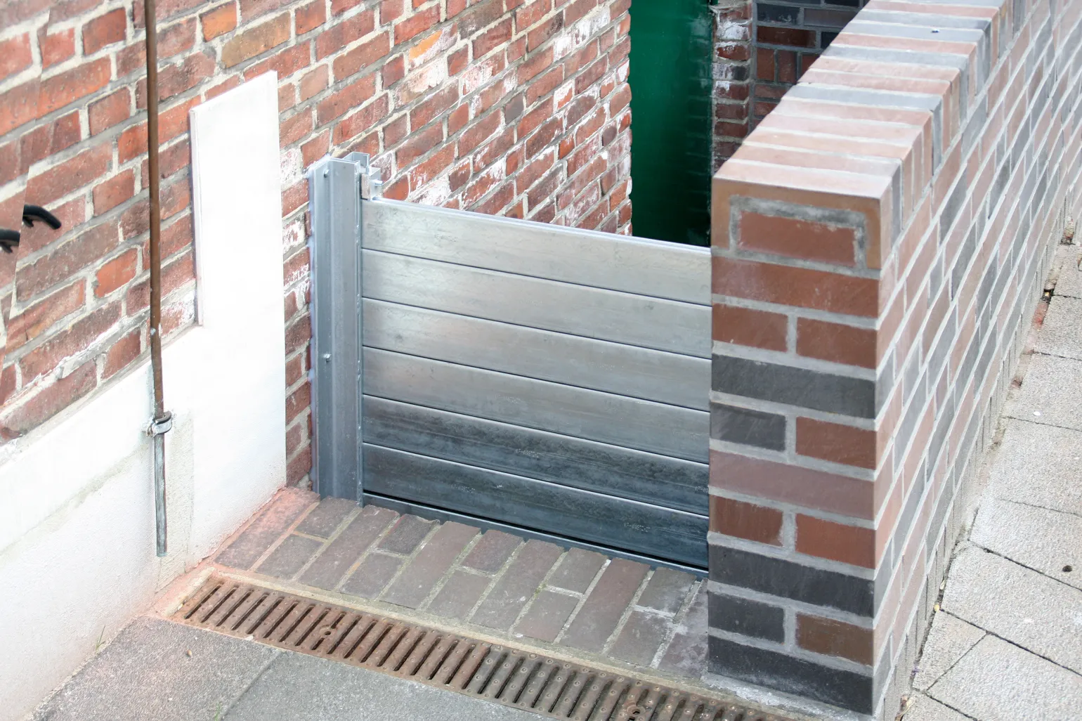 Durable

Waterstop is manufactured from galvanised steel, offering superior strength and a slimmer profile than aluminium alternatives, and providing a long, maintenance-free life with enhanced aesthetic integration. 


	Stronger, slimmer and more discreet
	Eco-friendly, fully reuseable and 100% recyclable
	Cost-effective solution compared to loss/damage

